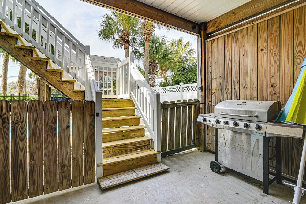 Walk to Ocean: Surfside Beach Gem w/ Private Pool