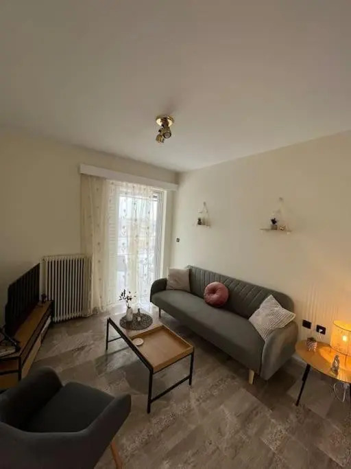 Top roof appartment Oropos 5' beach