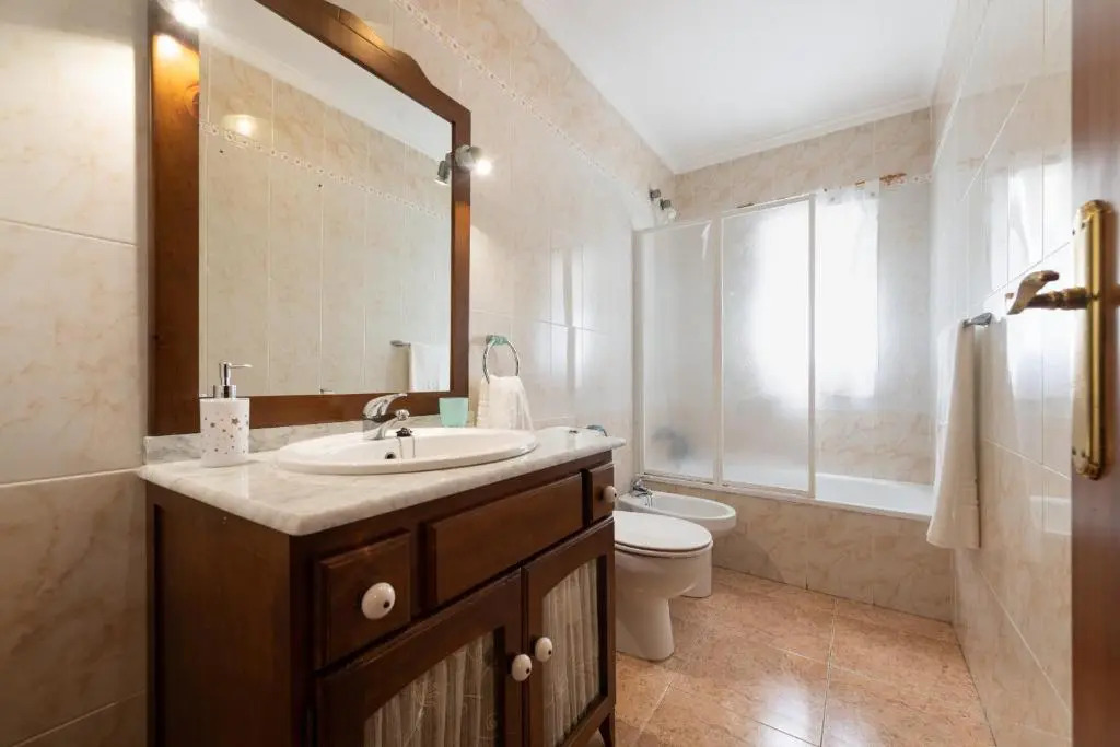 Spacious 3BR 5 min Walk to Las Canteras - Parking