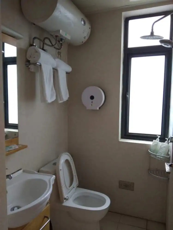 Wuhan Loving Home Apartment