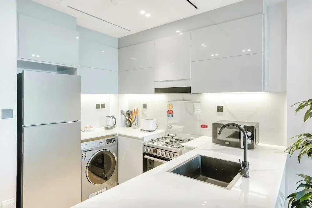 PVH - Exquisite 1BR - Binghatti Canal