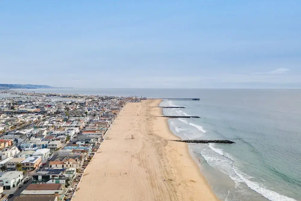 Sandy by Avantstay Oceanview Steps to Beach Patio w Fire Pit Dining Area