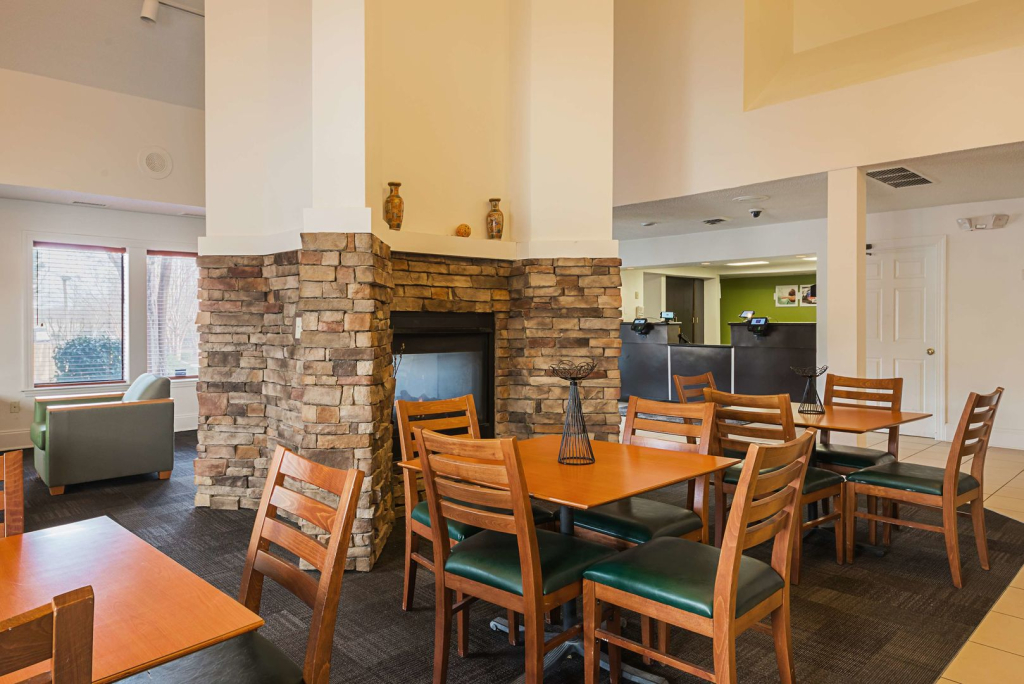 Studio 6 Extended Stay - Greensboro, NC