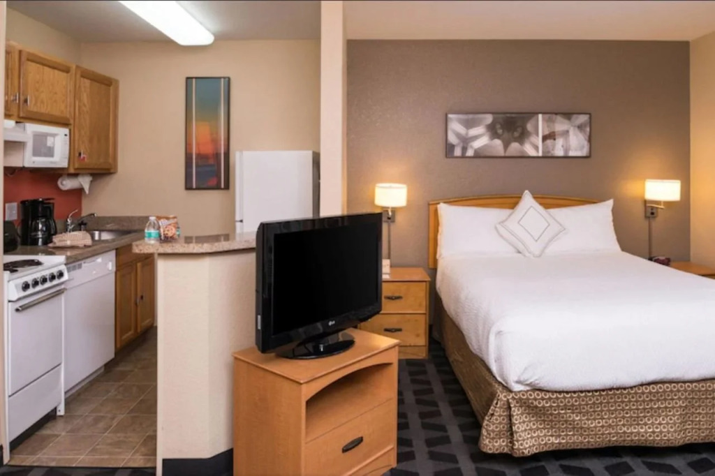 TownePlace Suites by Marriott Anaheim Maingate Near Angel Stadium