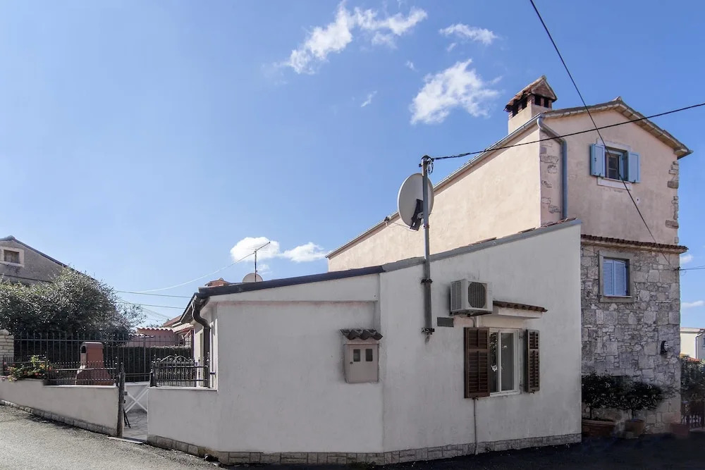 Apartment House Cukon