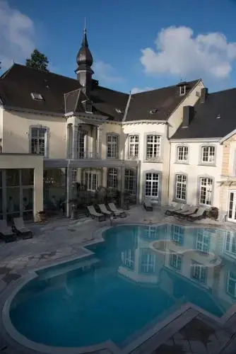 Le Chateau Des Thermes