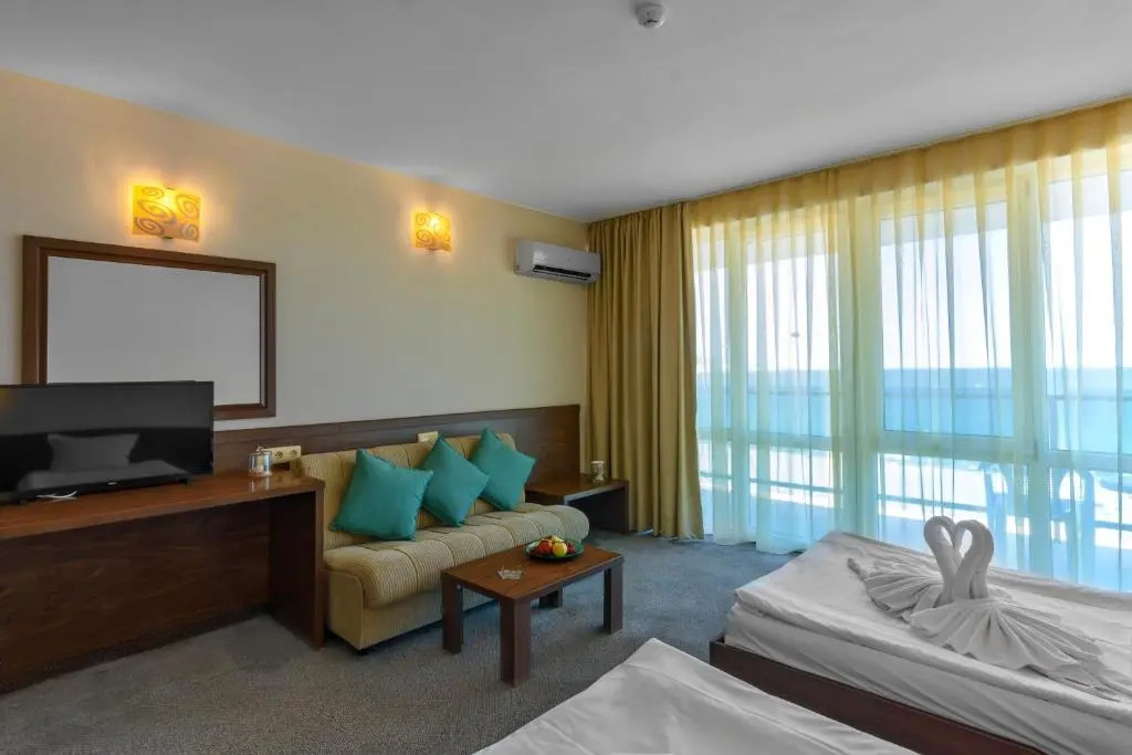 Hotel Glarus Beach