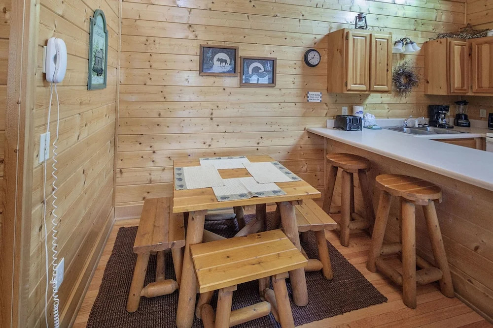 Bearadise City by Heritage Cabin Rentals