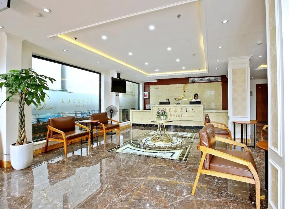 Luckful Hotel