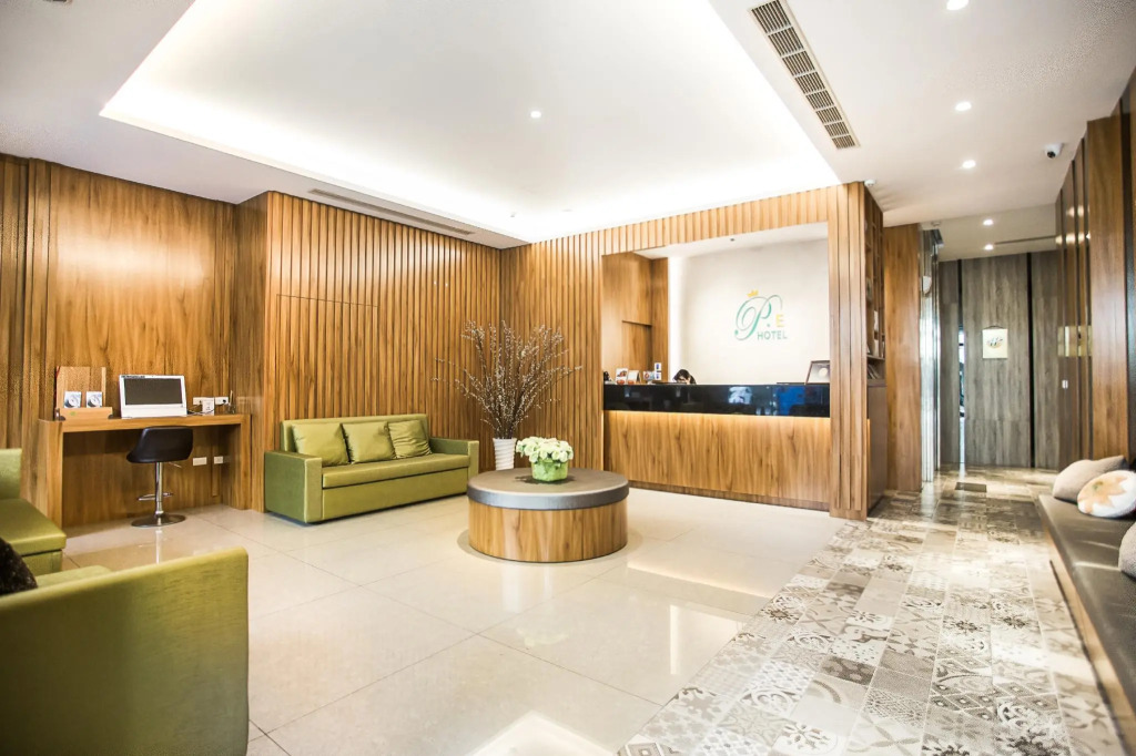 P&E Hotel