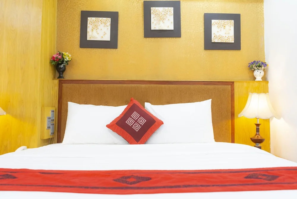 Moon Hotel Cau Giay