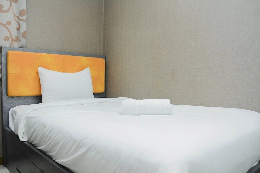 Cozy and Modern 3BR Apartment at Gading Greenhill