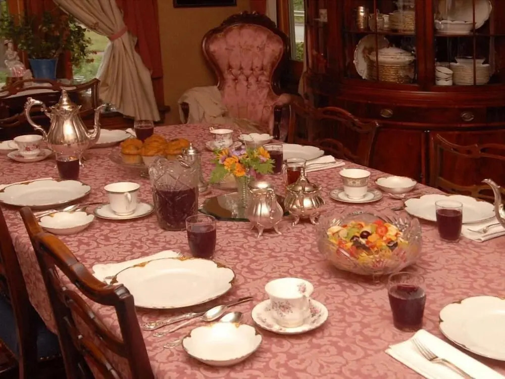 Victorian Loft Bed and Breakfast