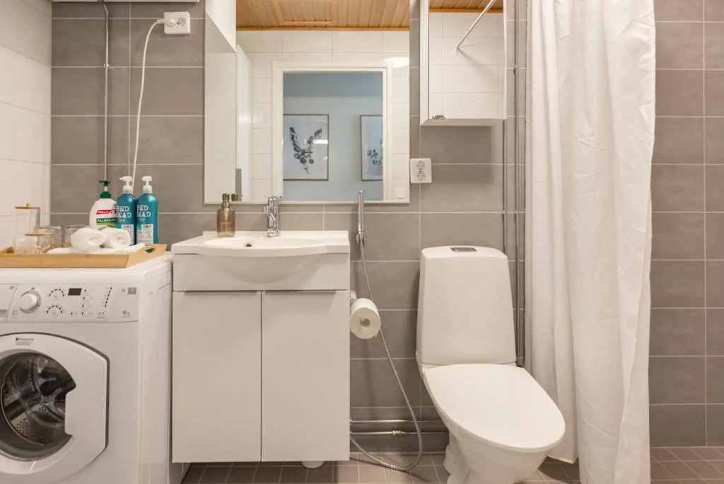 Arctic Penthouse City Suite