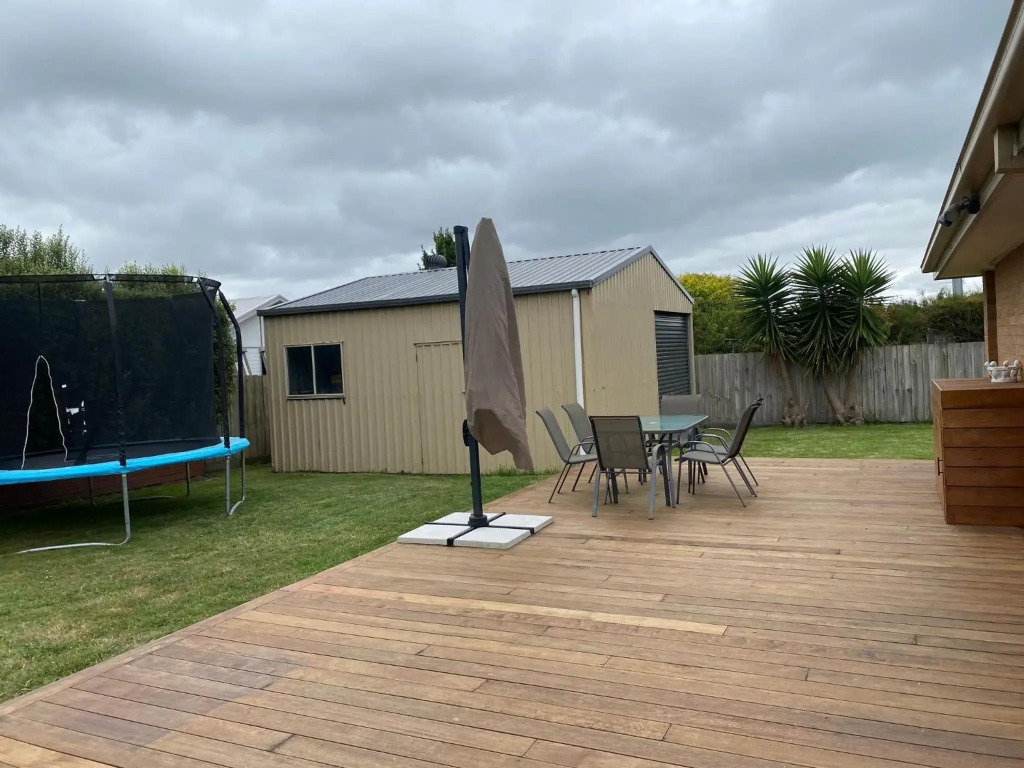 SHORE TO IMPRESS Wifi Included