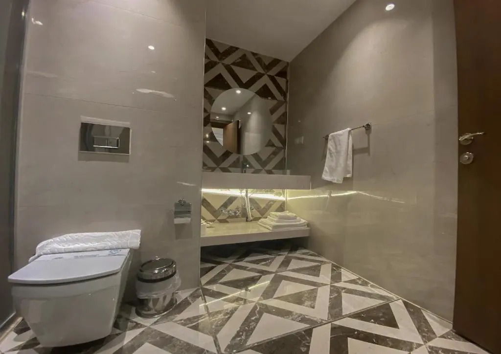 Grand Luxury