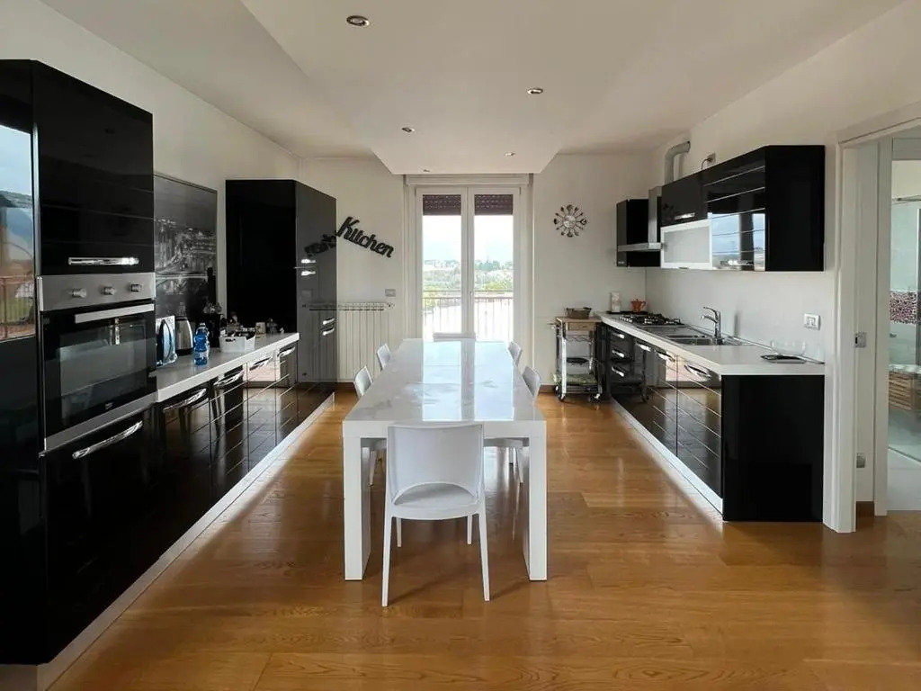 Penthouse Suite