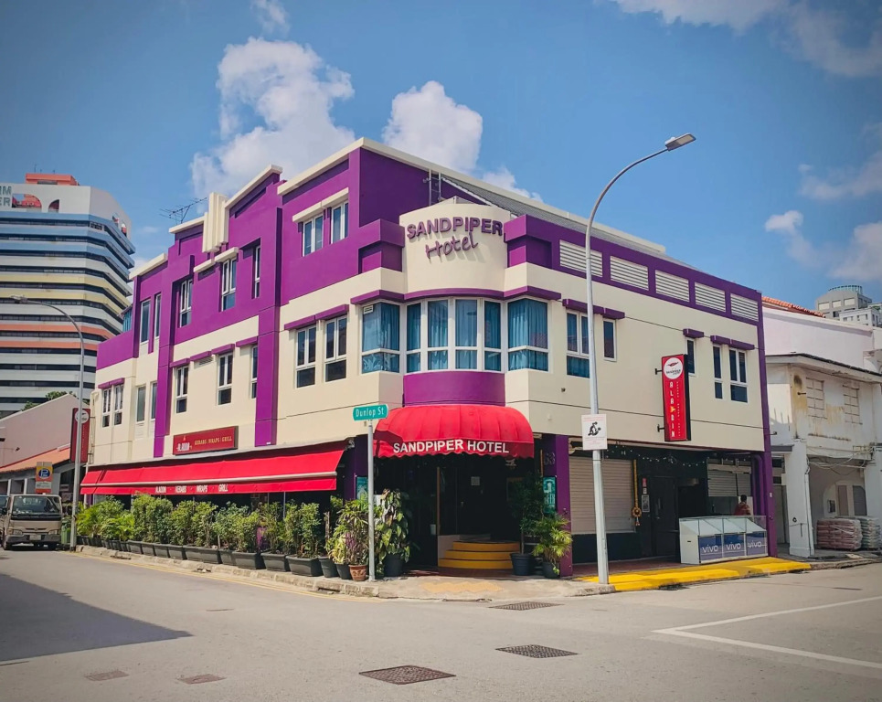Single or Twin No Window Room With Sharing Bathroom and Toilet in Sandpiper Hotel