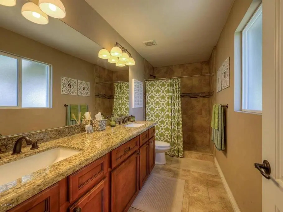 Hot Tub! 10Beds! Old Town Scottsdale Stays