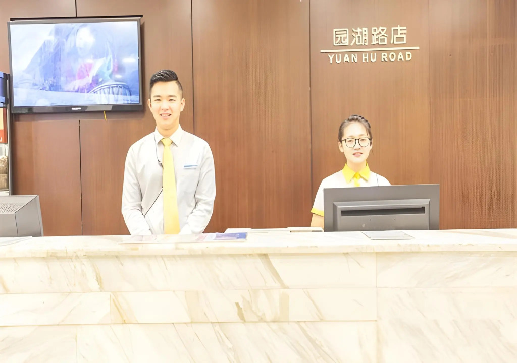 City Comfort Inn