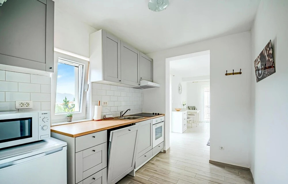 Awesome Apartment in Orebic With Wifi