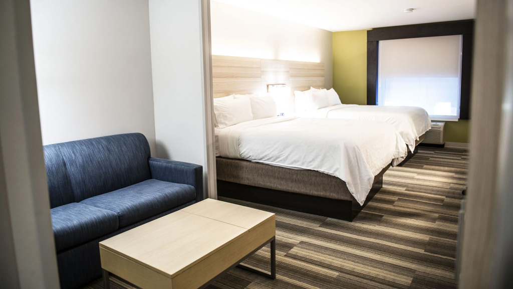 Holiday Inn Express Hotel & Suites Sedalia by IHG