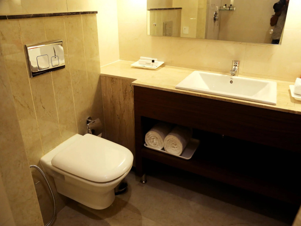 OYO 1394 Ambassador Hotel