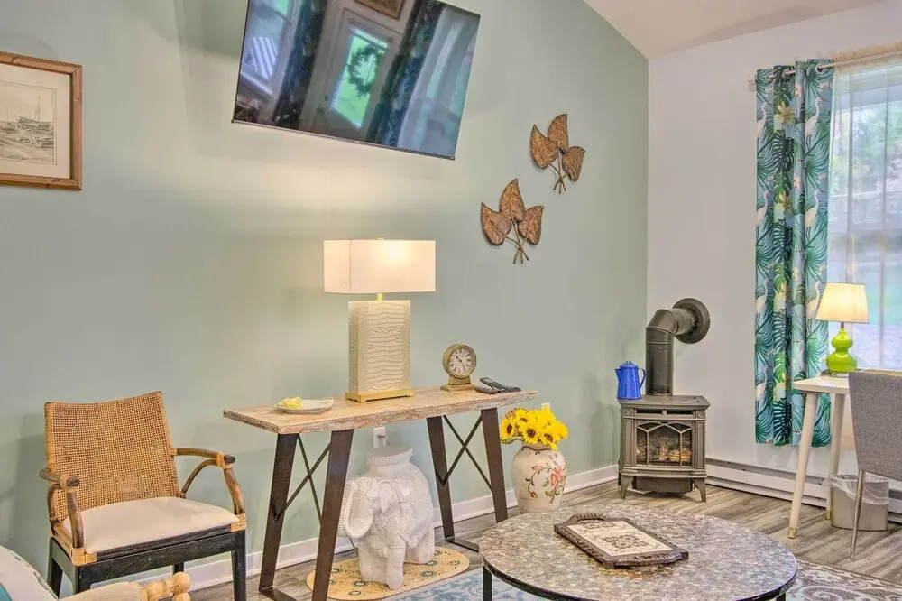Hike & Ski! Blue Heron Brodheadsville Cottage