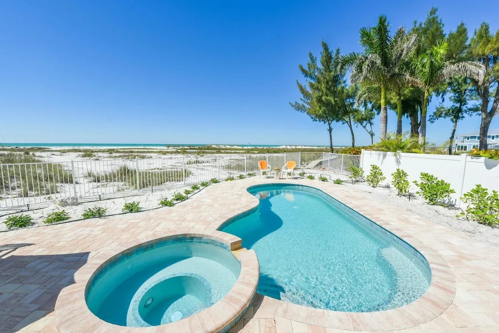 Sunset Point Apartment 4