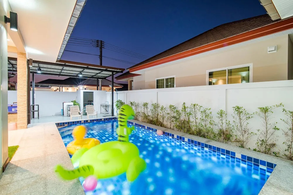 Green View Pool Cha-am15