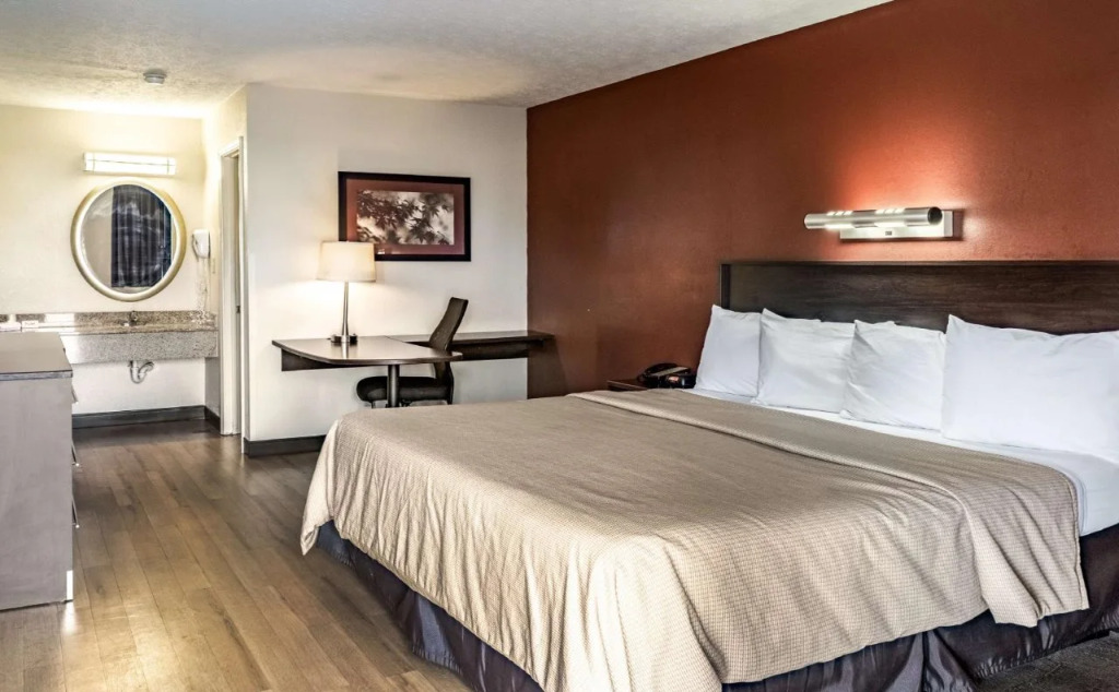 Red Roof Inn Columbus - Taylorsville-Edinburgh