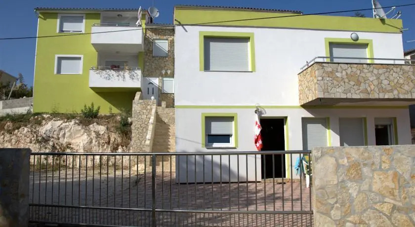 Apartments Zrakic