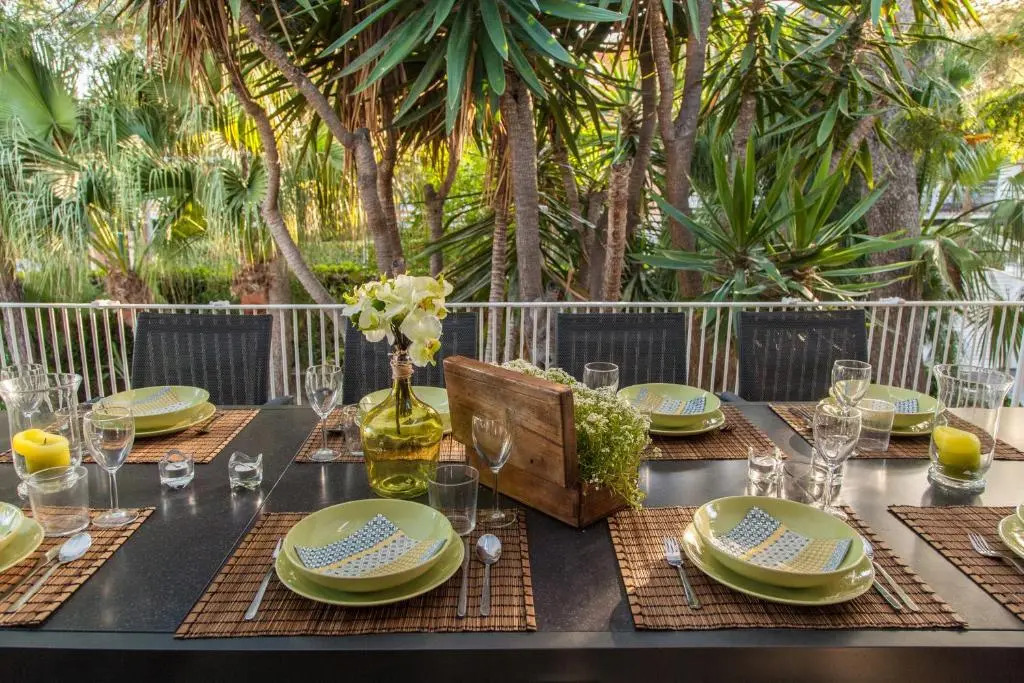 Villa Sitges Tupinetti Beach at 1 min walk Amaizing Garden and View Center Sitges 5 minutes walk NO NEED CAR