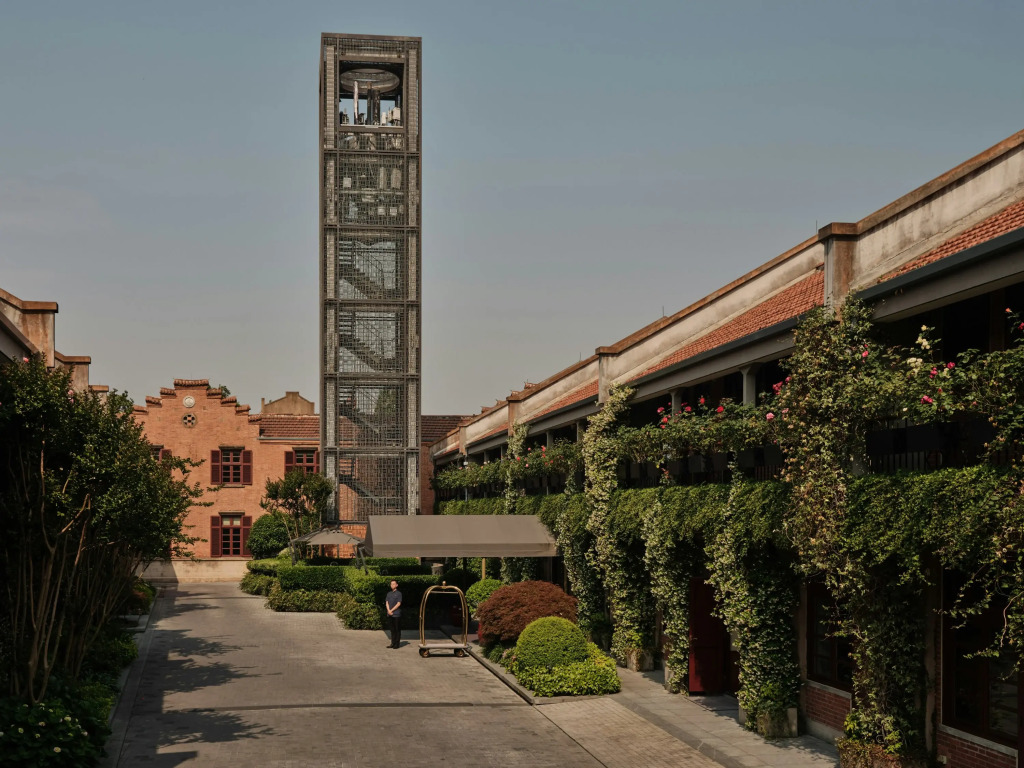 Capella Shanghai, Jian Ye Li