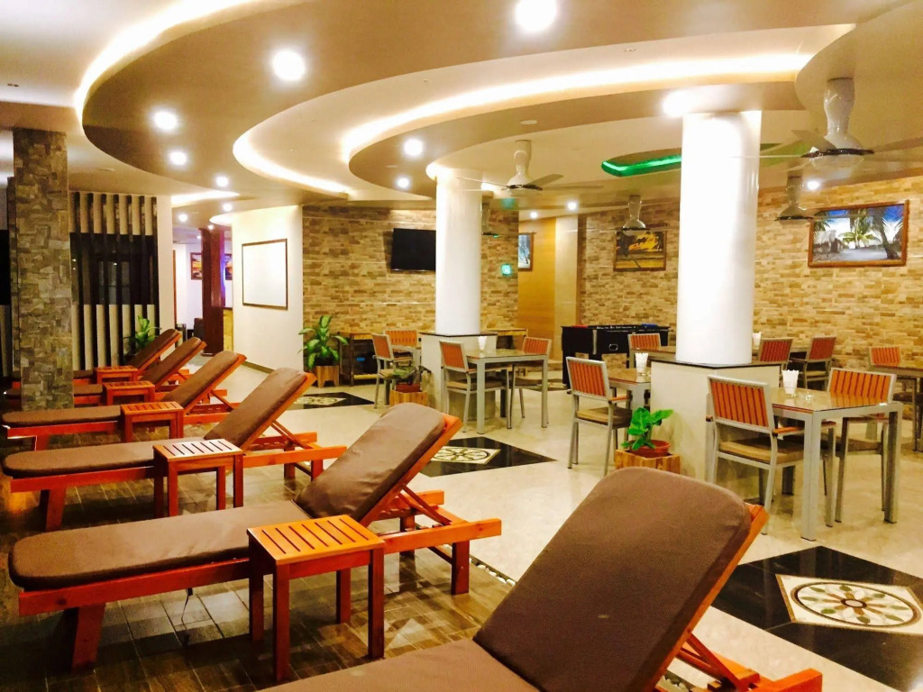 Triton Beach Hotel & Spa