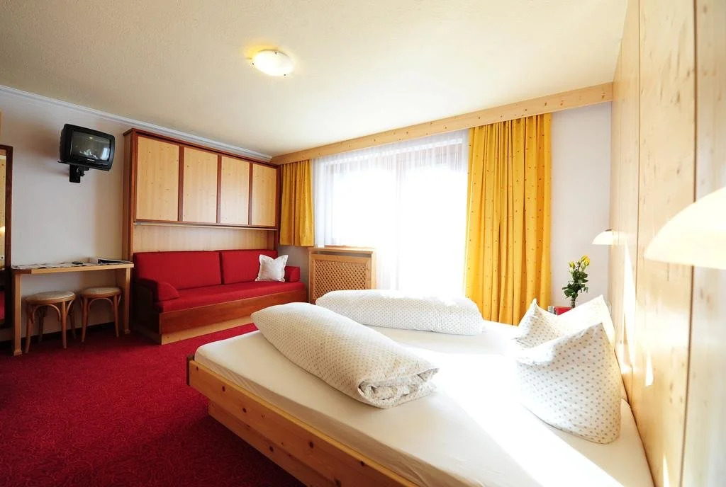 Hotel Enzian Paznaun