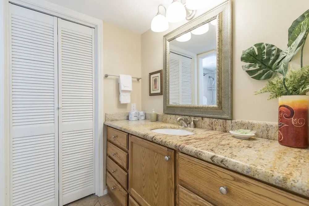 Suntide II Condominium 201
