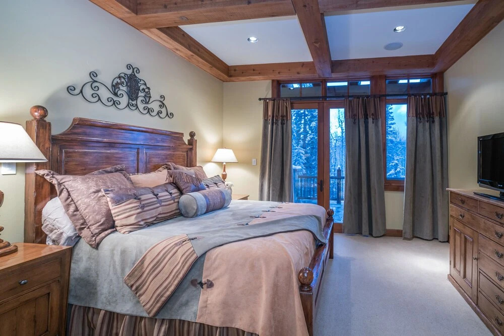 Autumn Ridge by Exceptional Stays