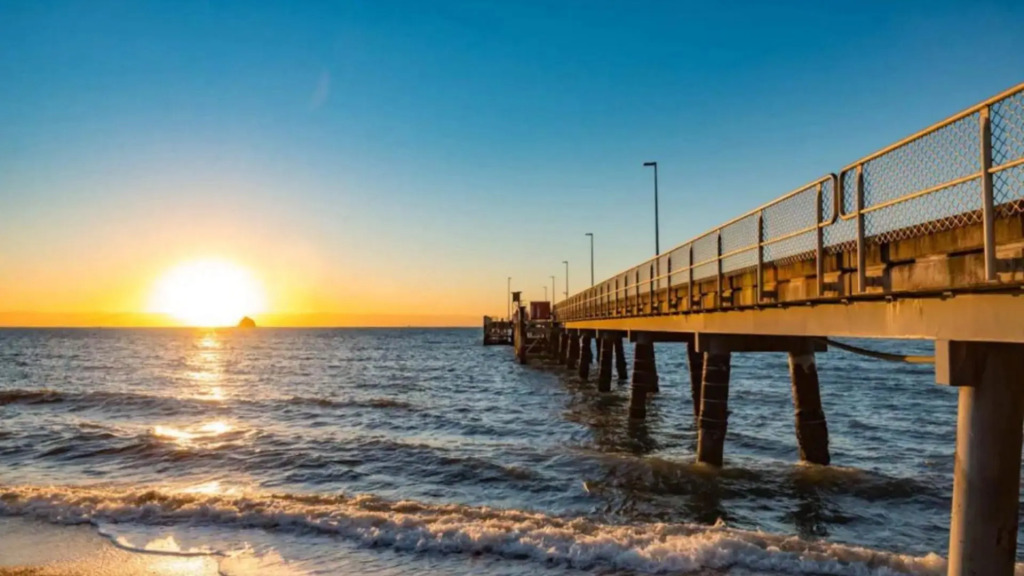Coastal Vibes - Palm Cove