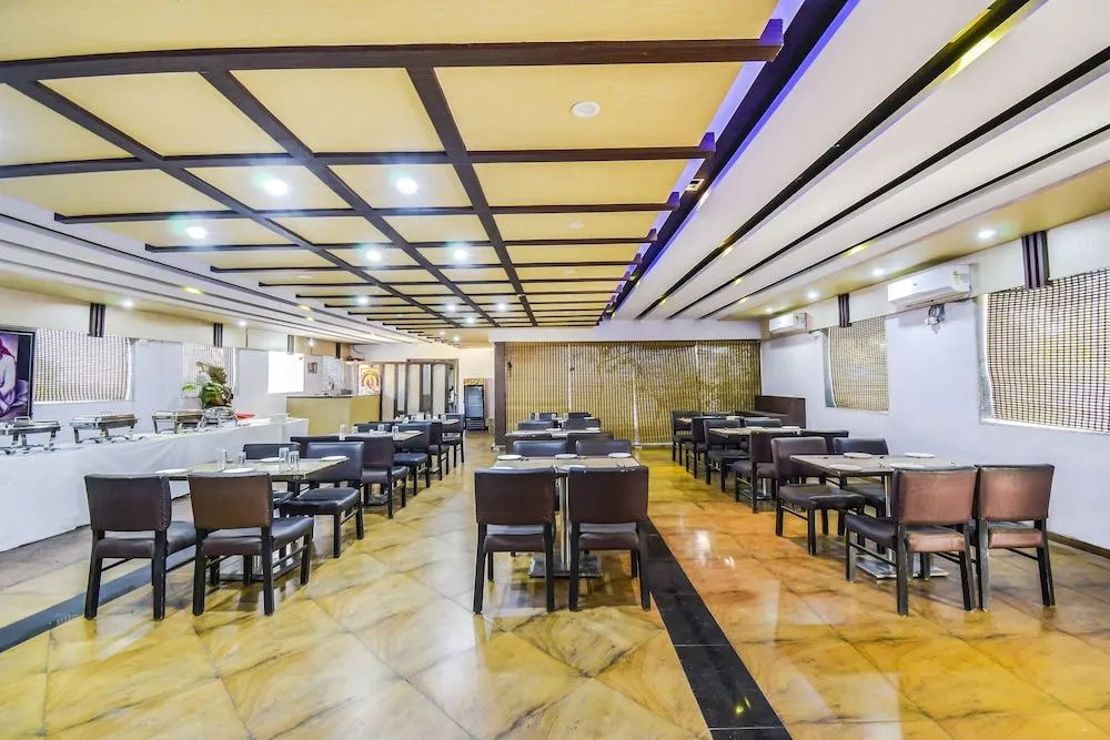 Hotel Om Sai International