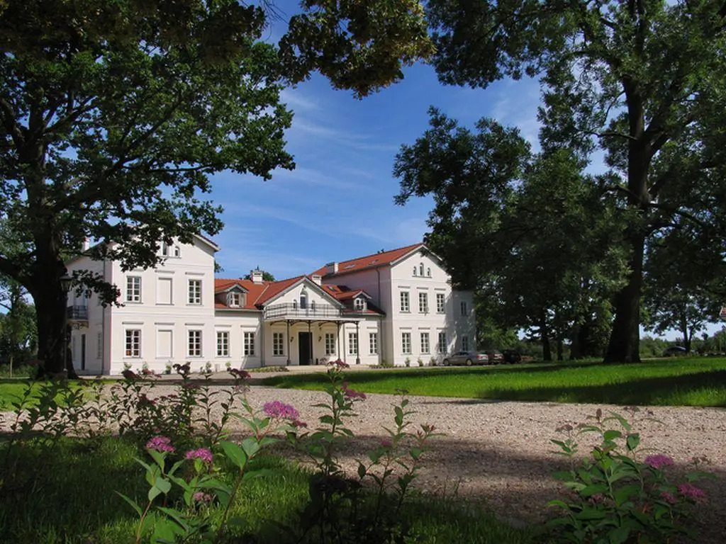 Pałac Łochów