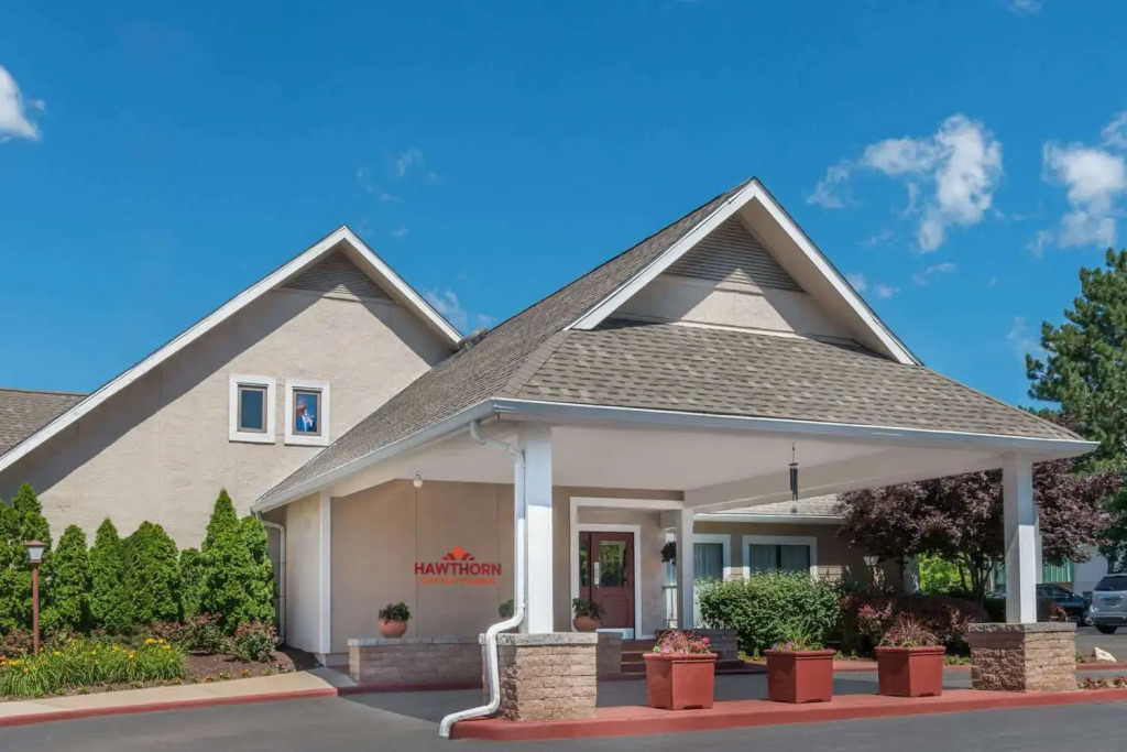 Value Suites Extended Stay - St Louis