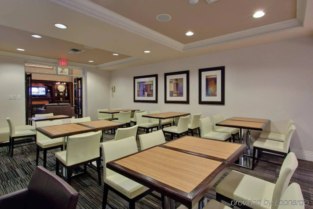Holiday Inn Express Whitby Oshawa by IHG
