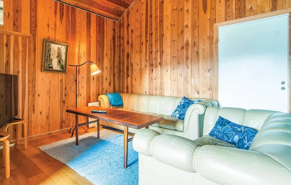 2 Bedroom Pet Friendly Home In Visby