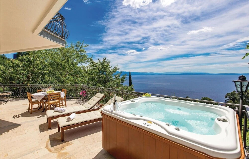 Awesome Home in Matulji with Hot Tub, WiFi & 2 Bedrooms