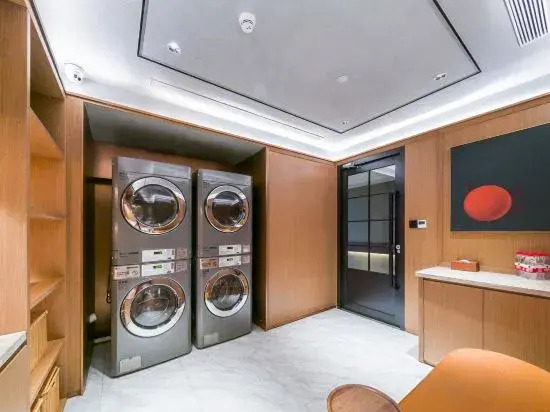 Orange Hotel (Jinan West Railway Station)