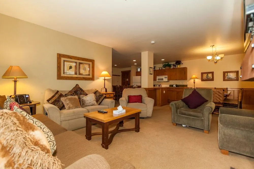 Springs #8832 - 3 Br Condo