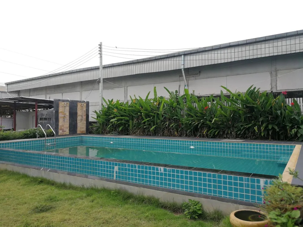 Baan Samran Hotel