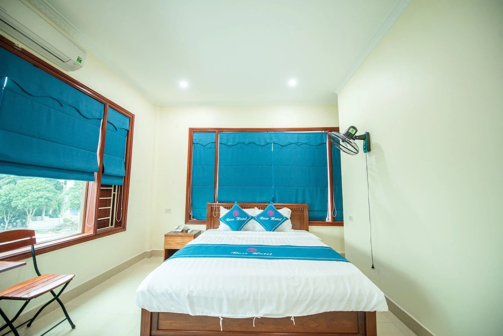 Rose Hotel