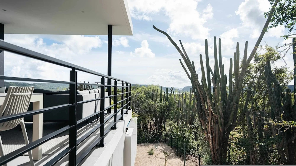Villa Solara Cove Modern Design Luxury Nature